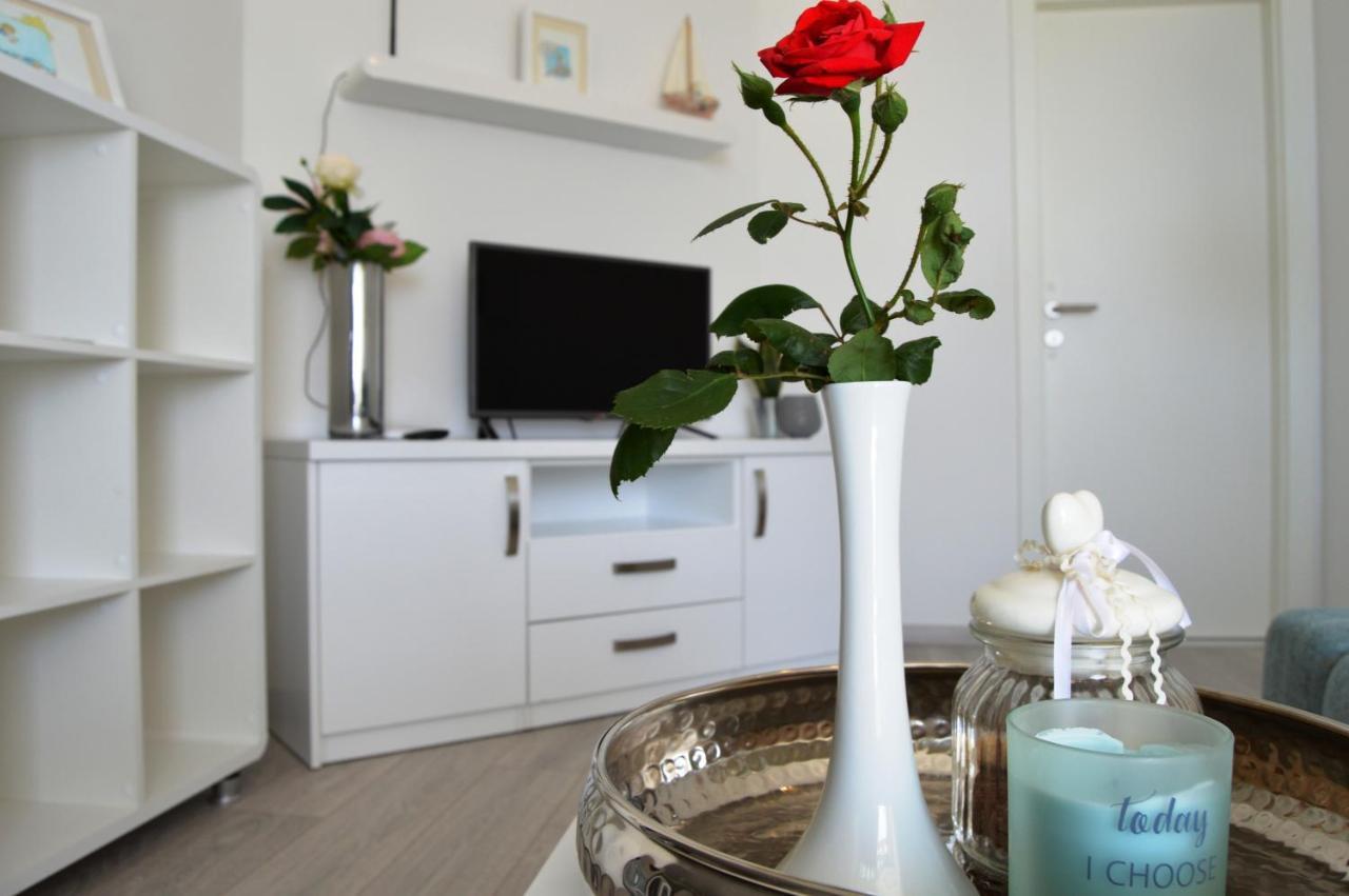 טוצפי Rooms & Apartments Villa Anka מראה חיצוני תמונה